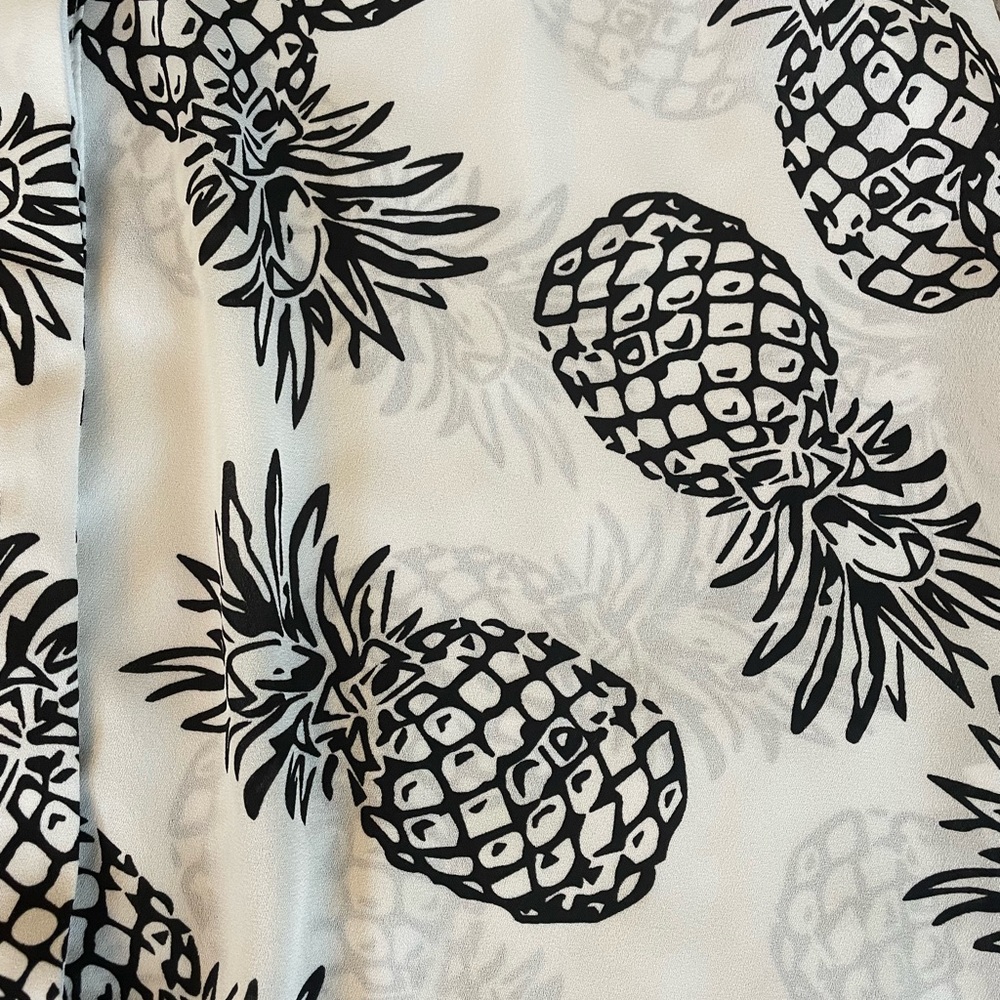 Candies Pineapple Tank Top Blouse - Picture 2 of 6